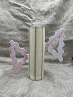 VASE PAPILLON RAYURES VERT ET ROSE by LEOMIH - photo 1