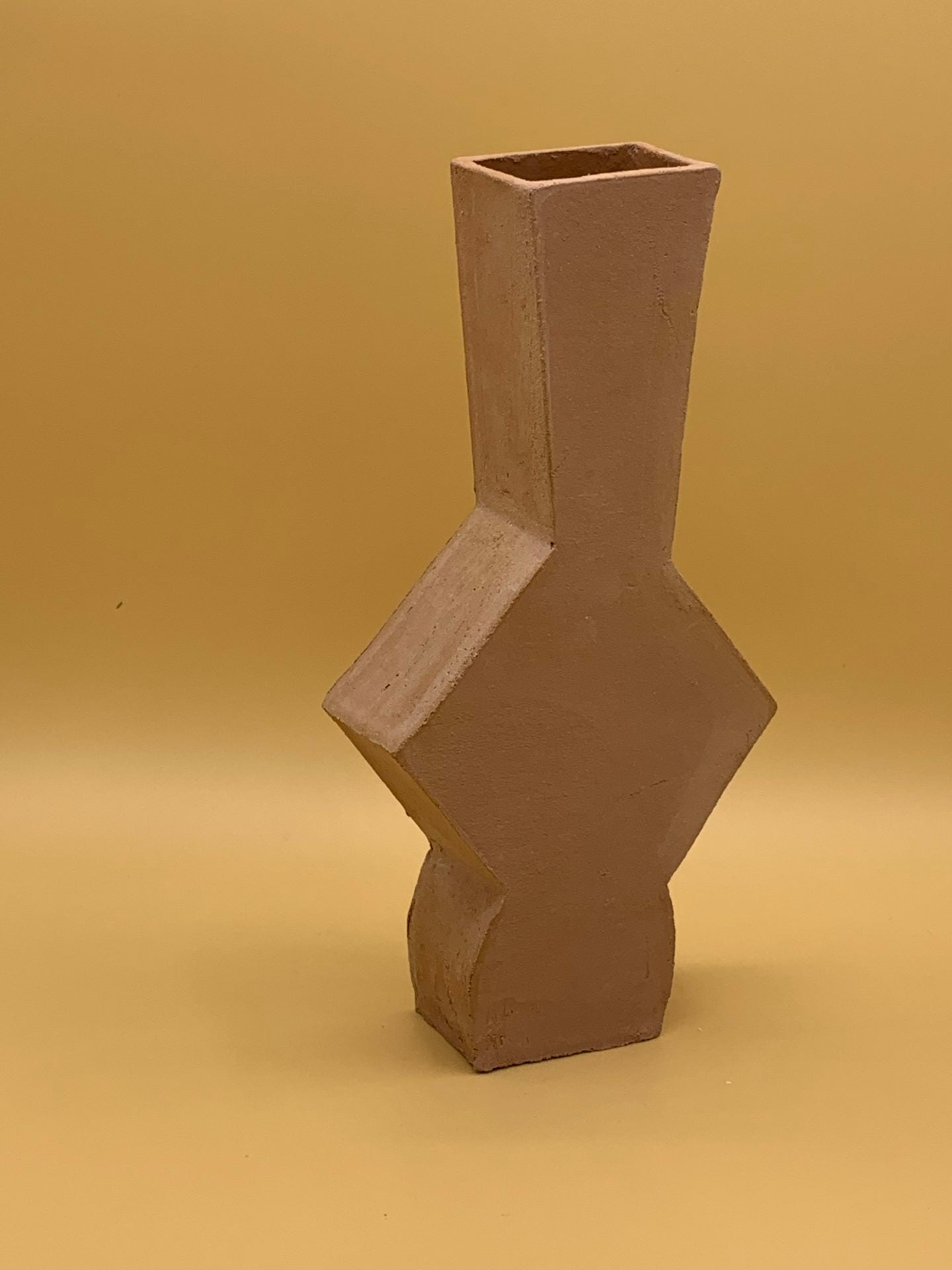 Vase polygone terra rose by Roxane Lhéoté (SOLDES) - photo 1