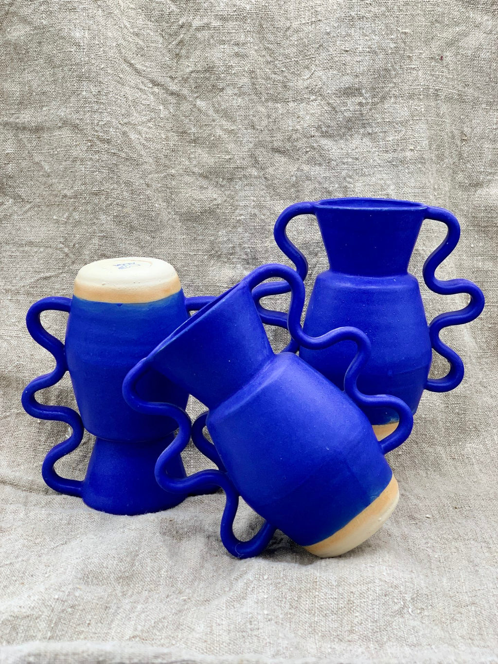 VASE BLEU WIGGLE ARMS by SOPHIE ALDA - photo 5