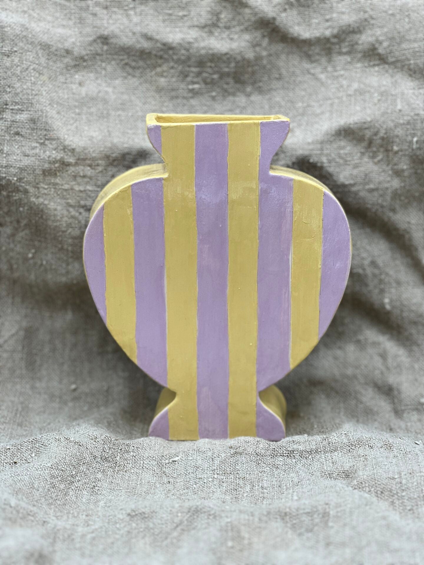 VASE RAYURES LILAS ET JAUNE by JONQUIL ATELIER - photo 1