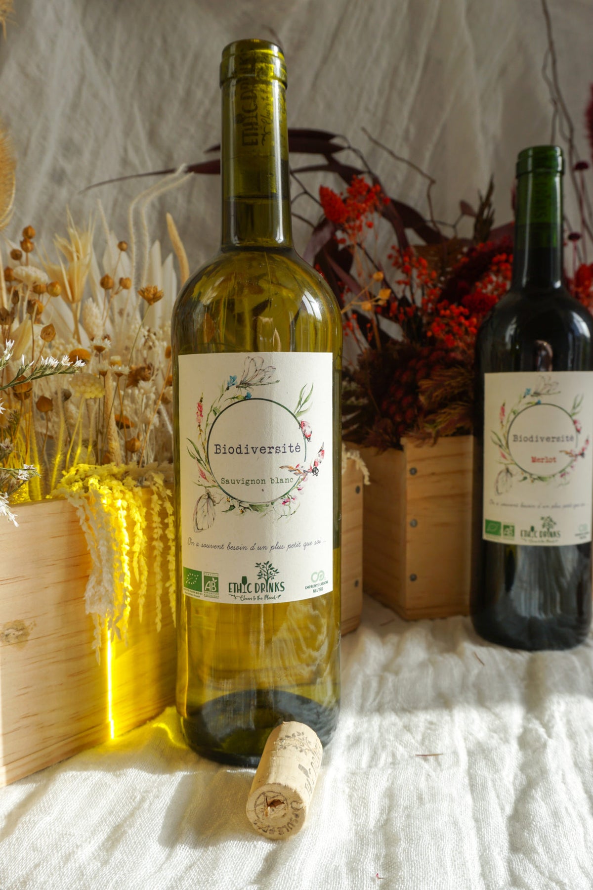 Ethic Drinks — Shooting Produit — compositions florales shooting — Âme Bordeaux fleuriste