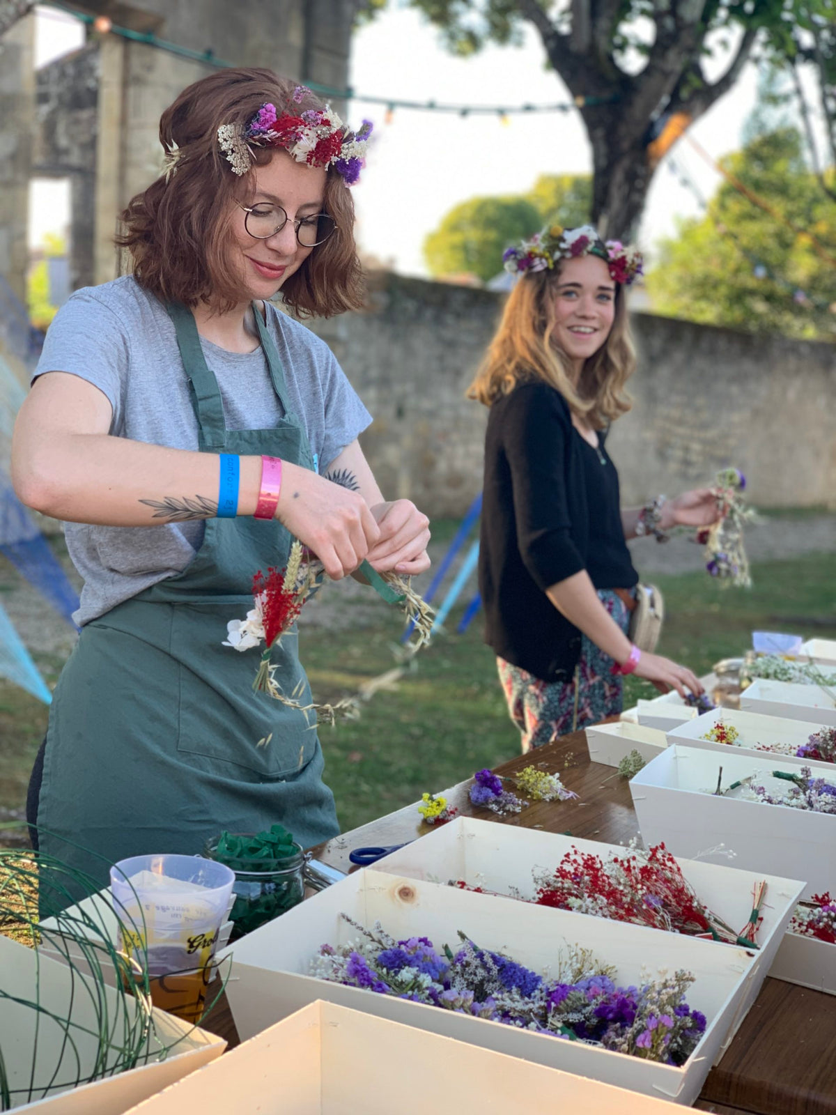 Festival Vie Sauvage — Bourg-sur-Gironde — couronnes de fleurs festival — Âme Bordeaux fleuriste