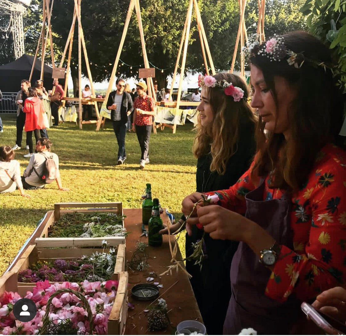 Festival Vie Sauvage — Bourg-sur-Gironde — couronnes de fleurs festival — Âme Bordeaux fleuriste