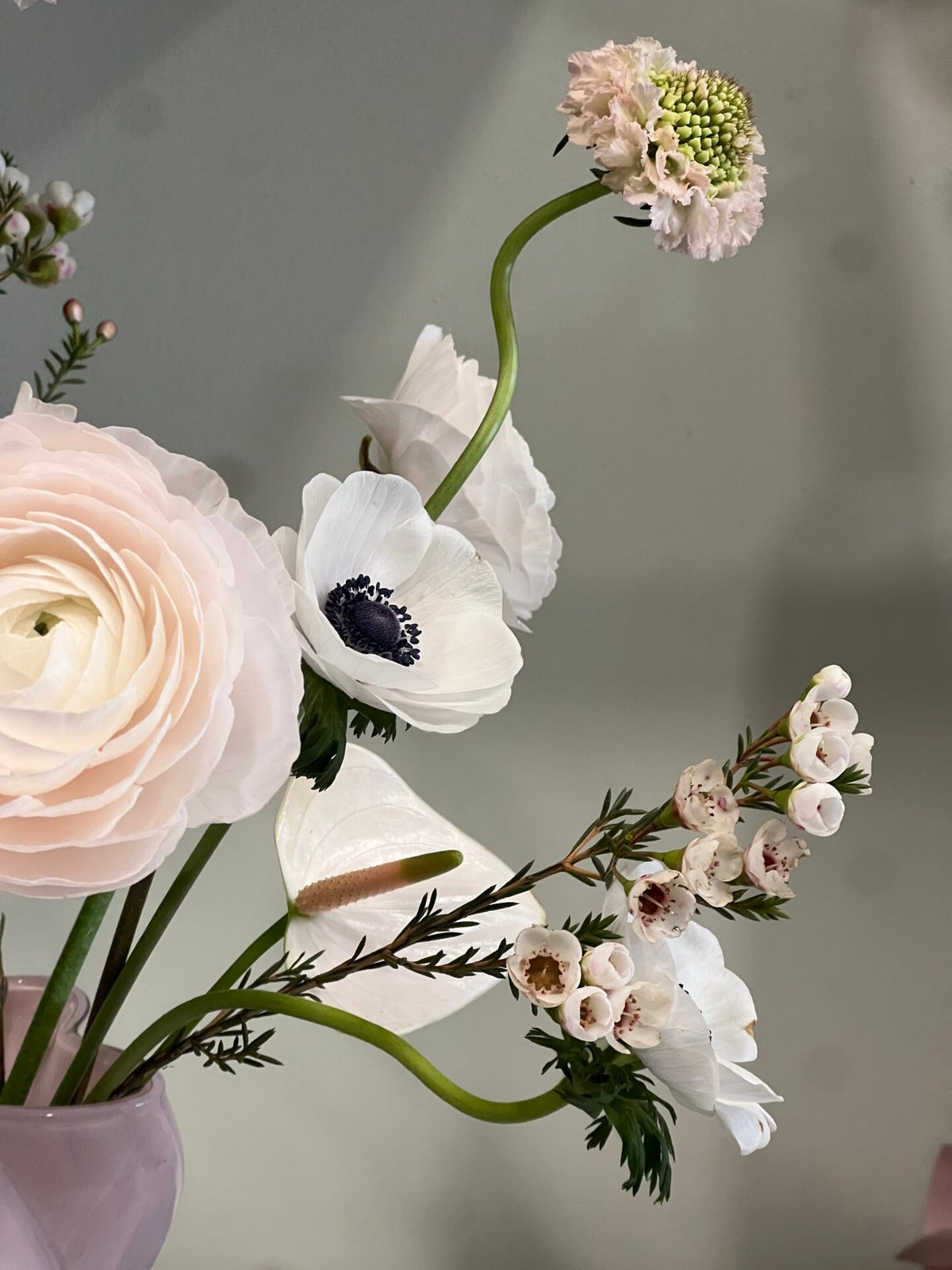 composition florale sur pied mariage bordeaux fleuriste — Mariage Âme Bordeaux | ÂME Fleuriste Mariage Bordeaux