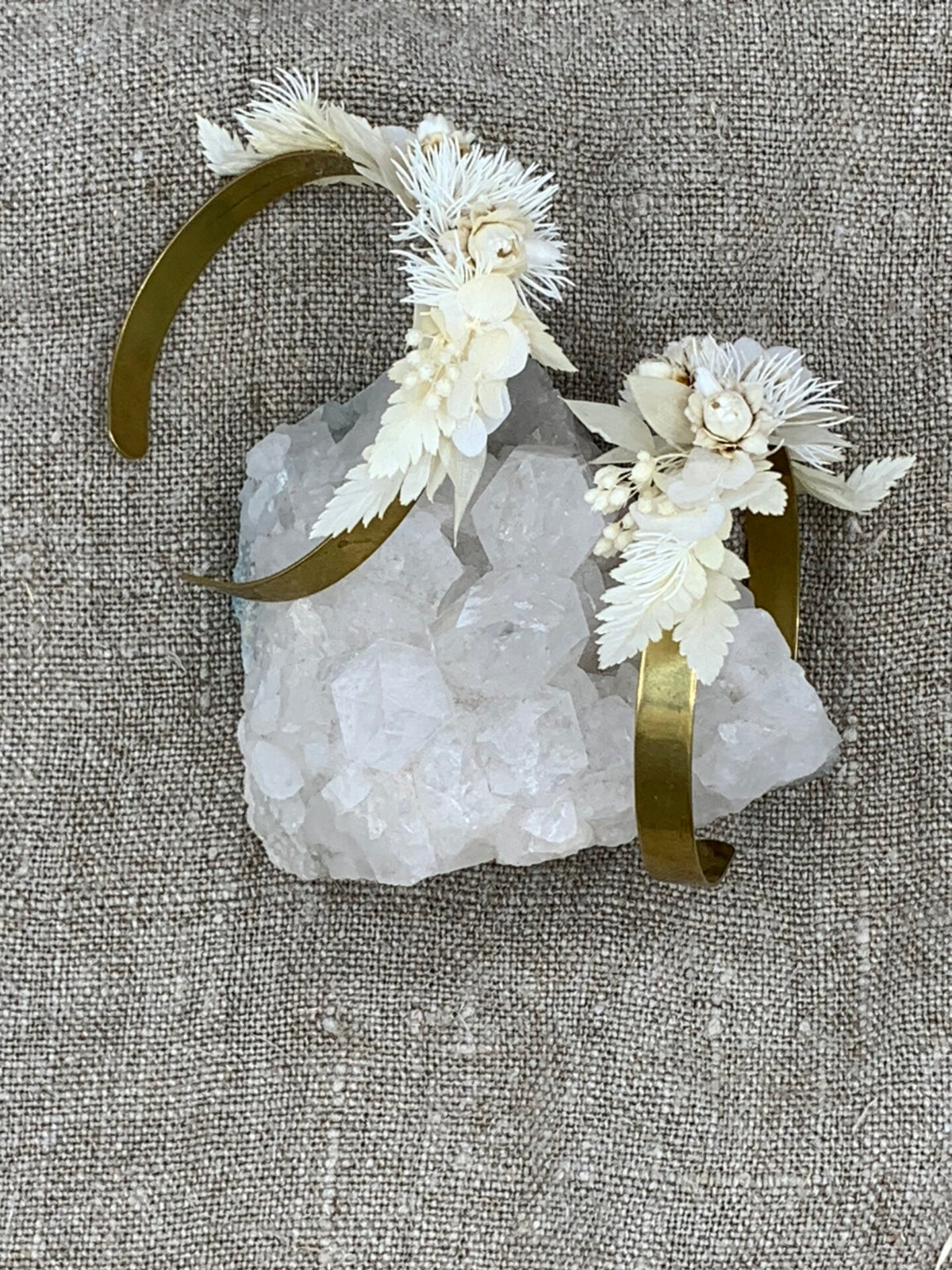 accessoires fleurs séchées mariage claire et benjamin — Mariage Âme Bordeaux | ÂME Fleuriste Mariage Bordeaux