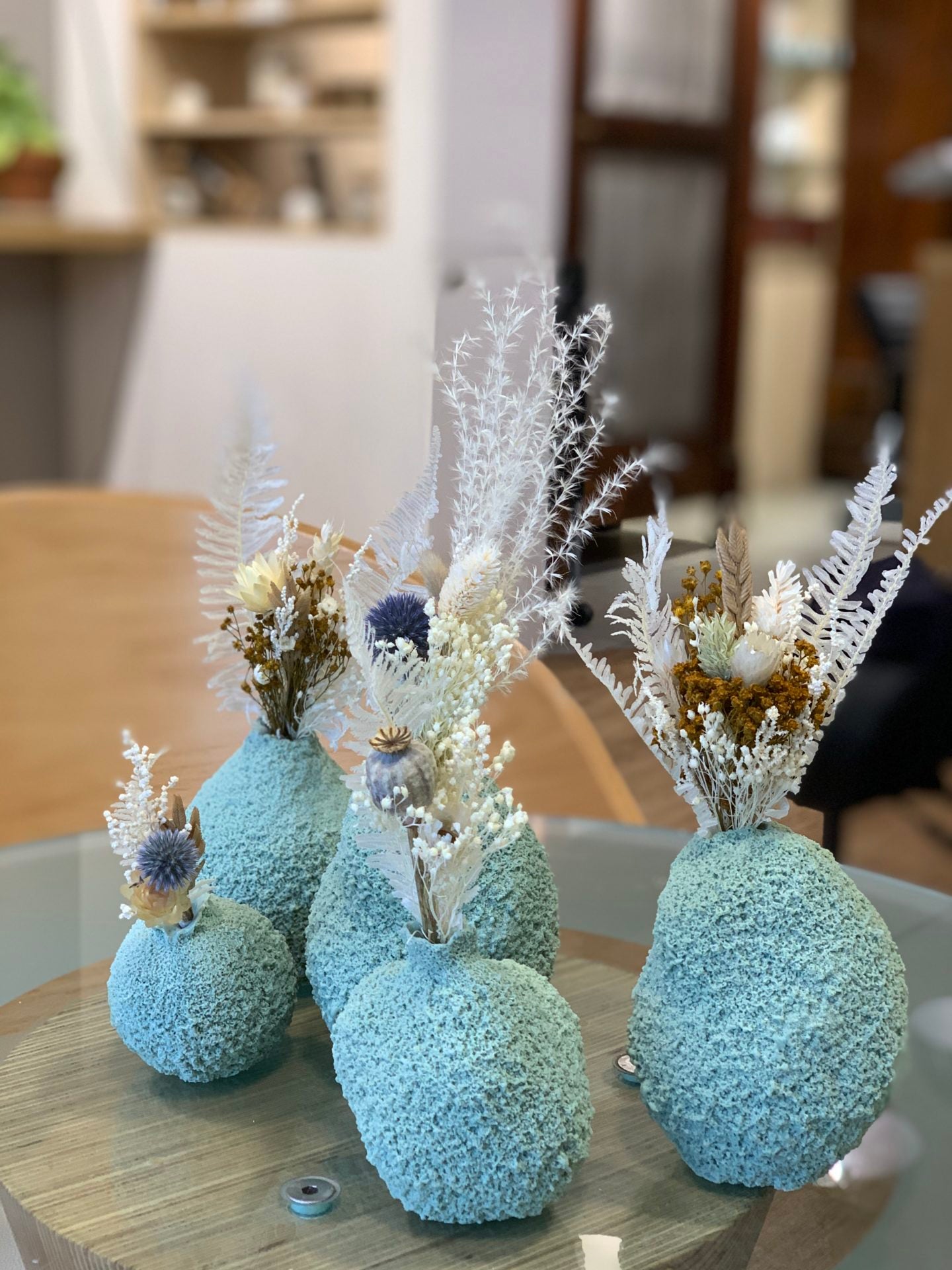 Salons Vania Laporte — Bordeaux — cascade végétale salon coiffure — Âme Bordeaux fleuriste