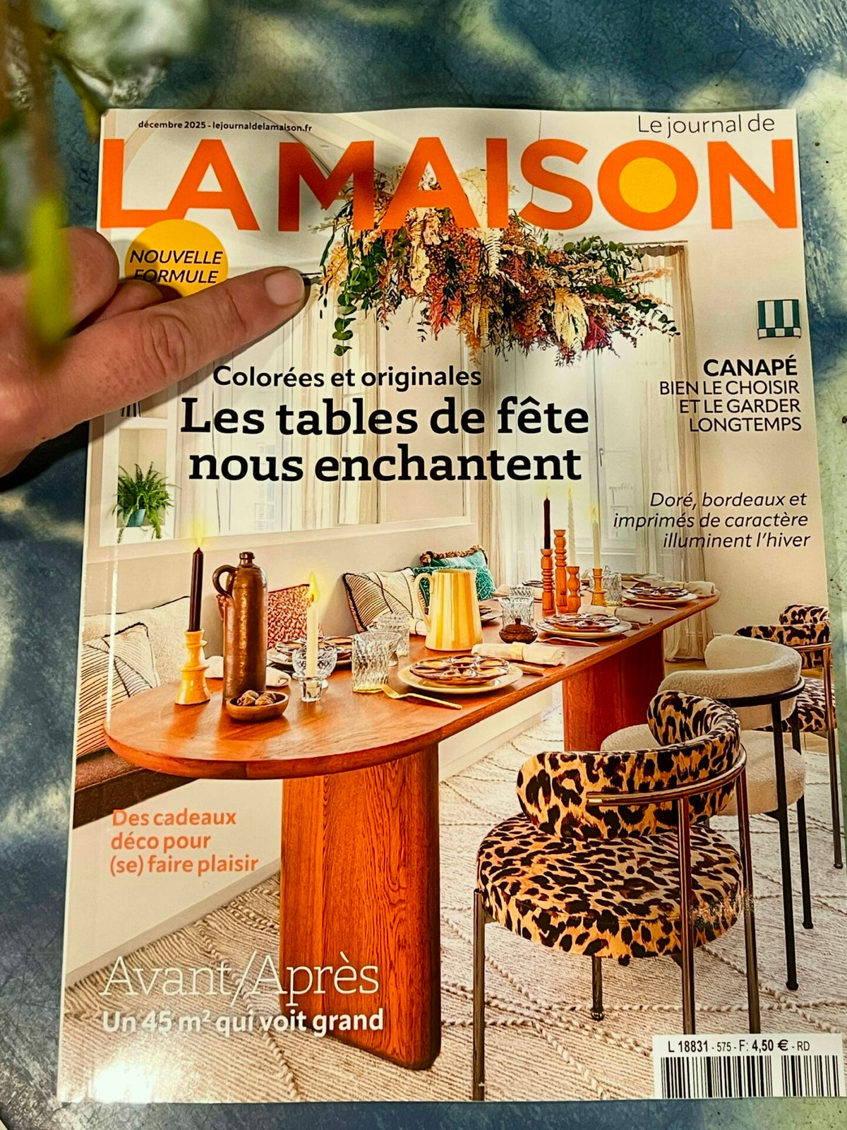 Showroom Mouty — Bordeaux — nuage suspendu showroom — Âme Bordeaux fleuriste