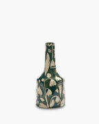 Grand vase vert by Axelle Delhaye