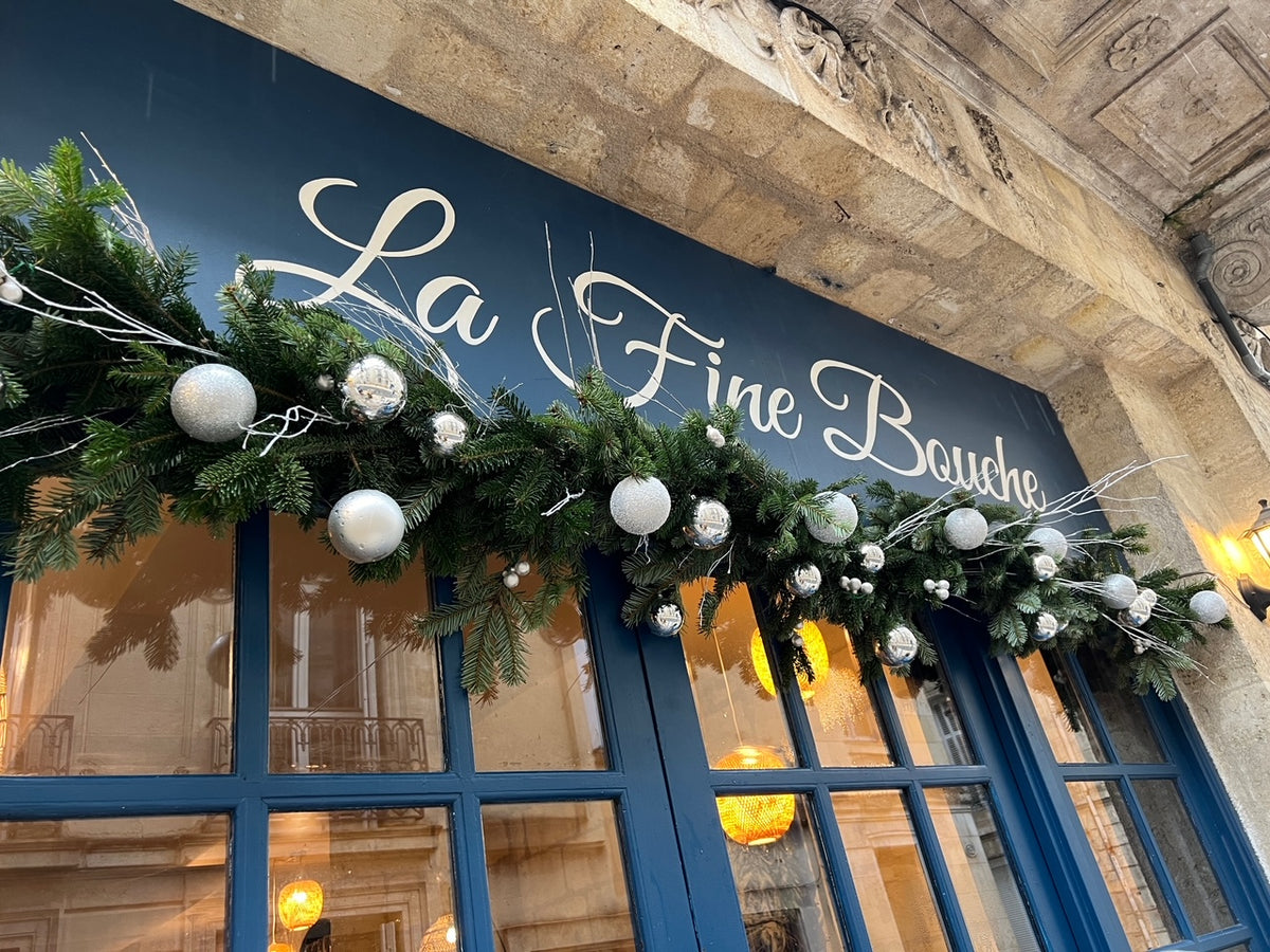 Vitrine de Noël Thibaut Trepeau — Bordeaux — Âme Bordeaux fleuriste